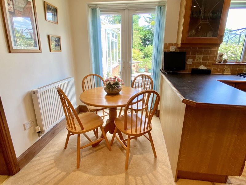 Breakfast Area- click for photo gallery